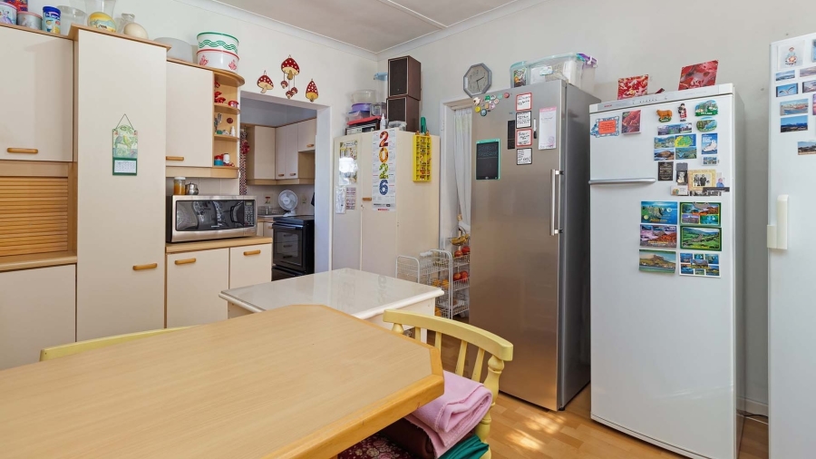 3 Bedroom Property for Sale in Chrismar Western Cape